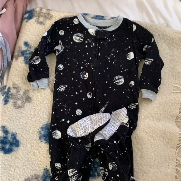 carters 2t footed pajamas